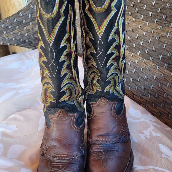 Tony Lama Brown And Black With Fancy Stitching Leather Buckaroo Cowboy Boots - Picture 6 of 6